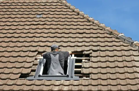 Pose de velux - Anzat-le-Luguet